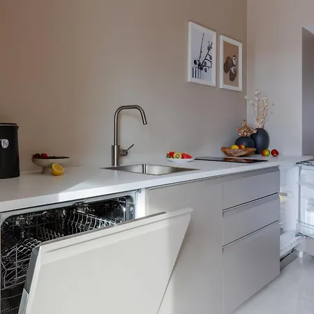 Turnkey I Vineyard Terrace *